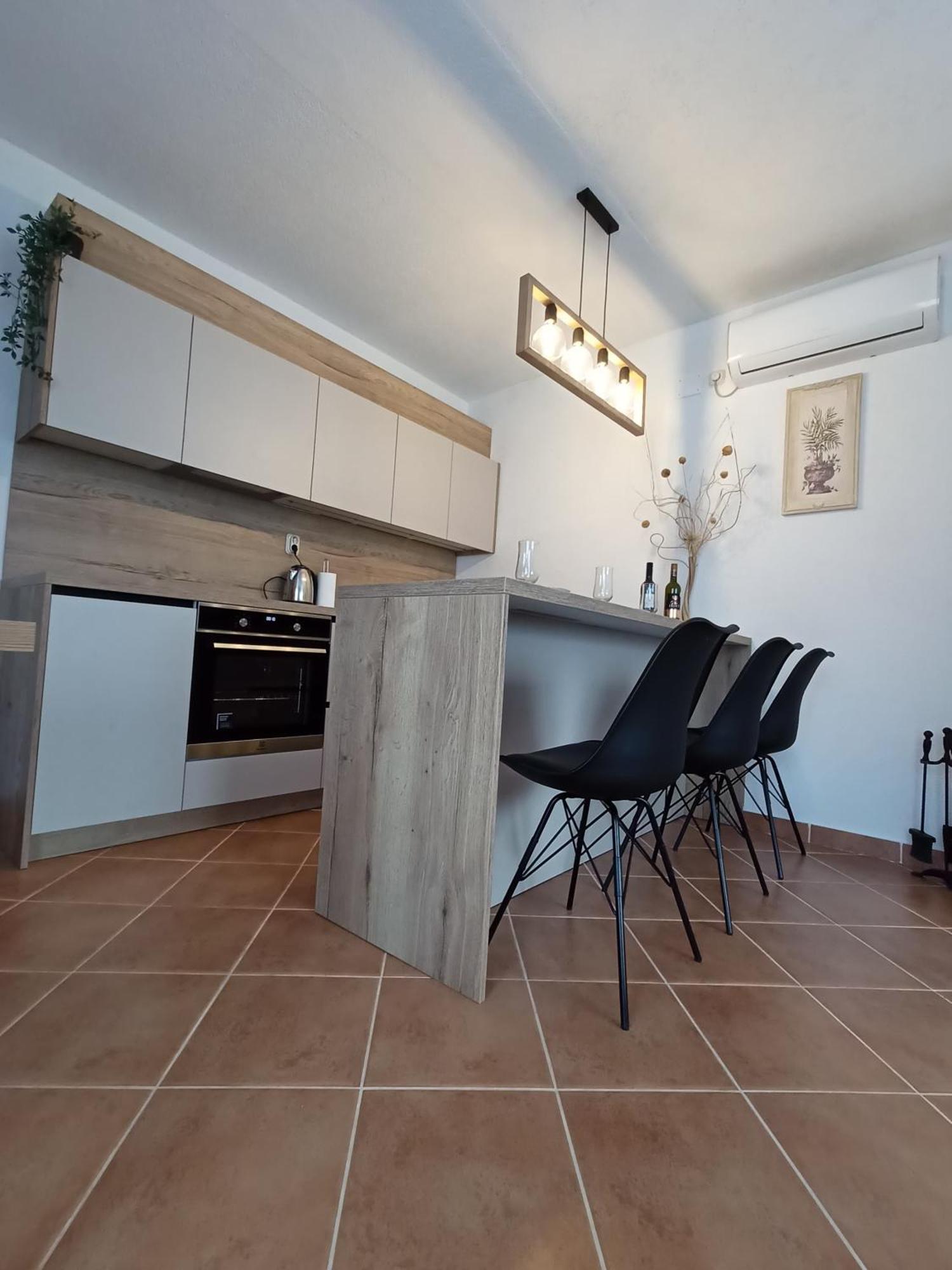 Village Apartment Zagvozd 外观 照片